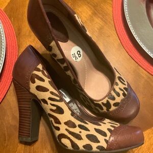 Fossil Heals Animal Print Leather Brand New